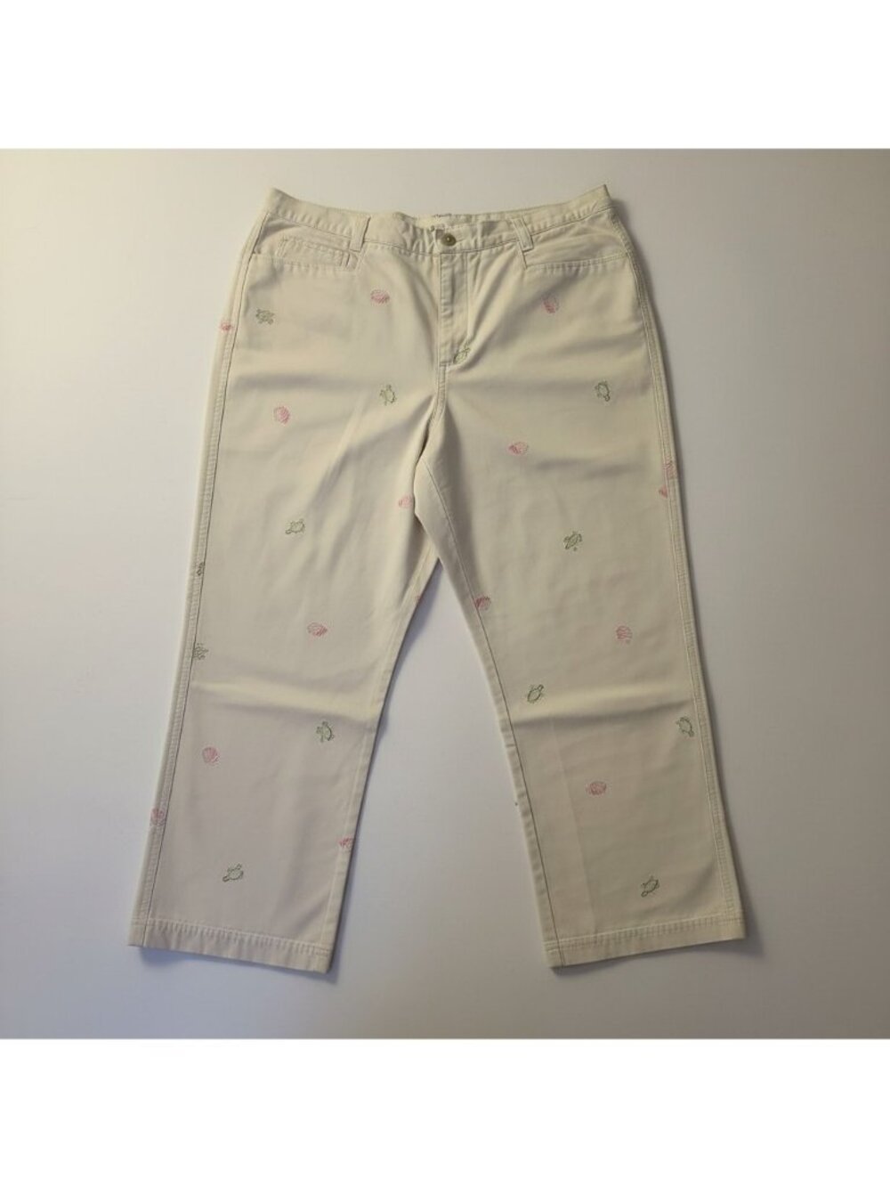 Columbia Sportswear Capris Lightweight Khaki Embroidered Turtles Size 6